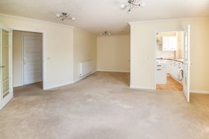 LIVING ROOM- click for photo gallery